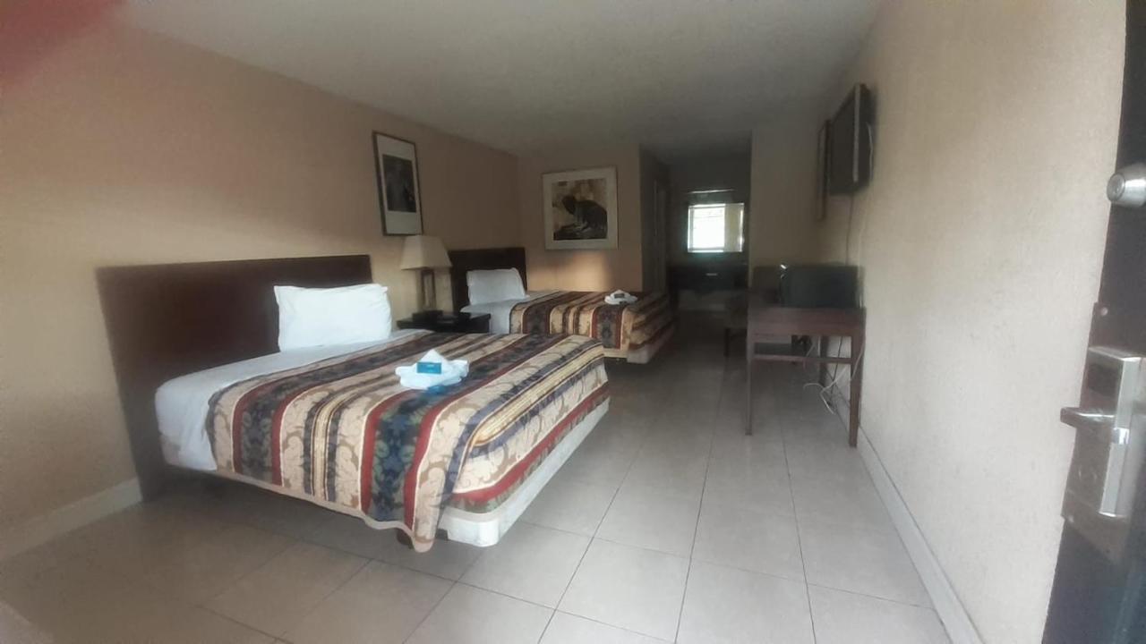 Apm Inn & Suites - Jacksonville Dış mekan fotoğraf