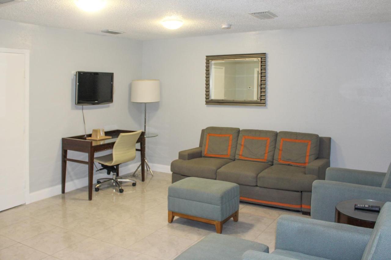Apm Inn & Suites - Jacksonville Dış mekan fotoğraf