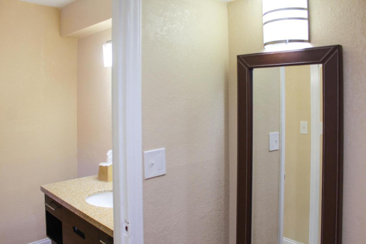 Apm Inn & Suites - Jacksonville Dış mekan fotoğraf